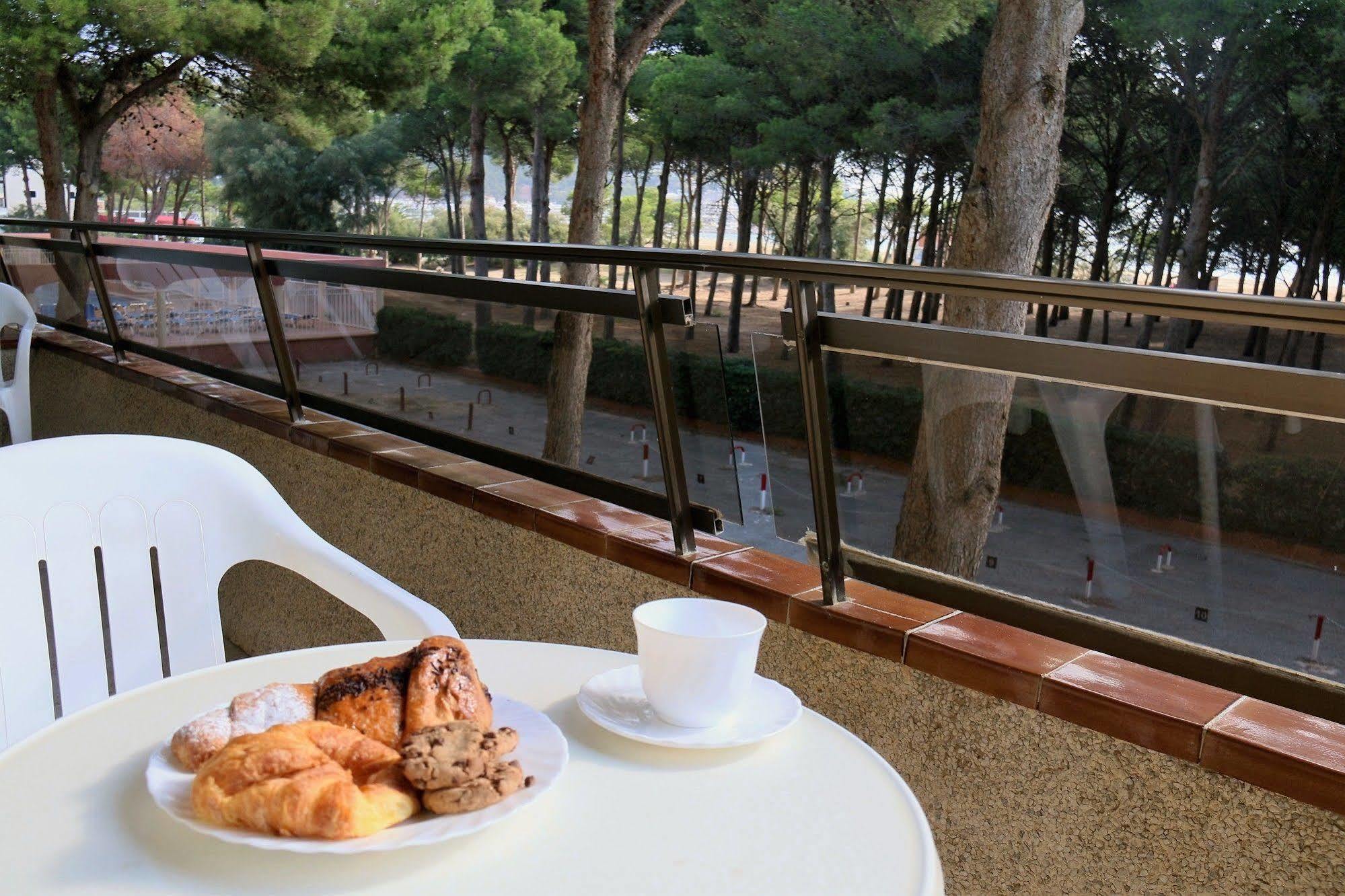 Rvapartaments La Pineda 레스타르티트 외부 사진